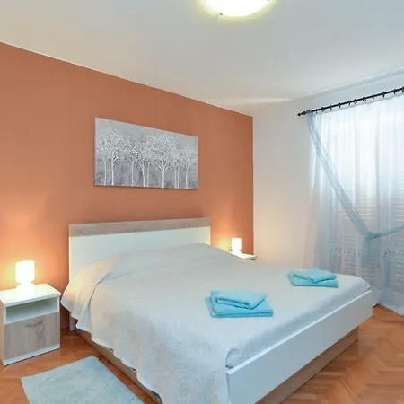 408 Fažana
