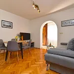 Apartment Apartments 408 Fazana *