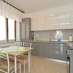 Apartment Apartments 408 Fazana Fazana