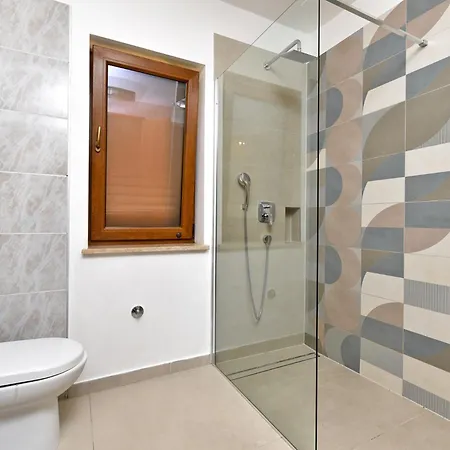 408 Apartament *