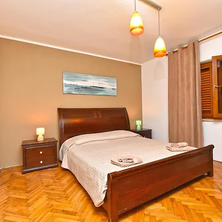 Apartament 408 Fažana
