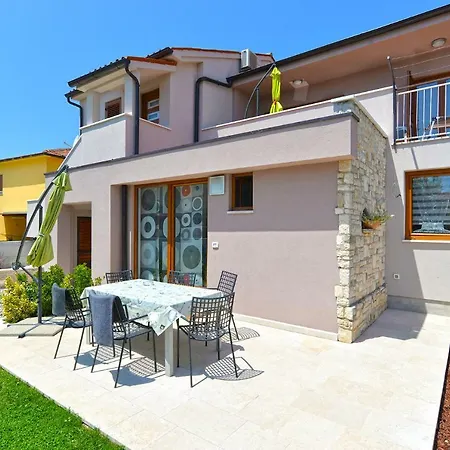 408 Apartament *